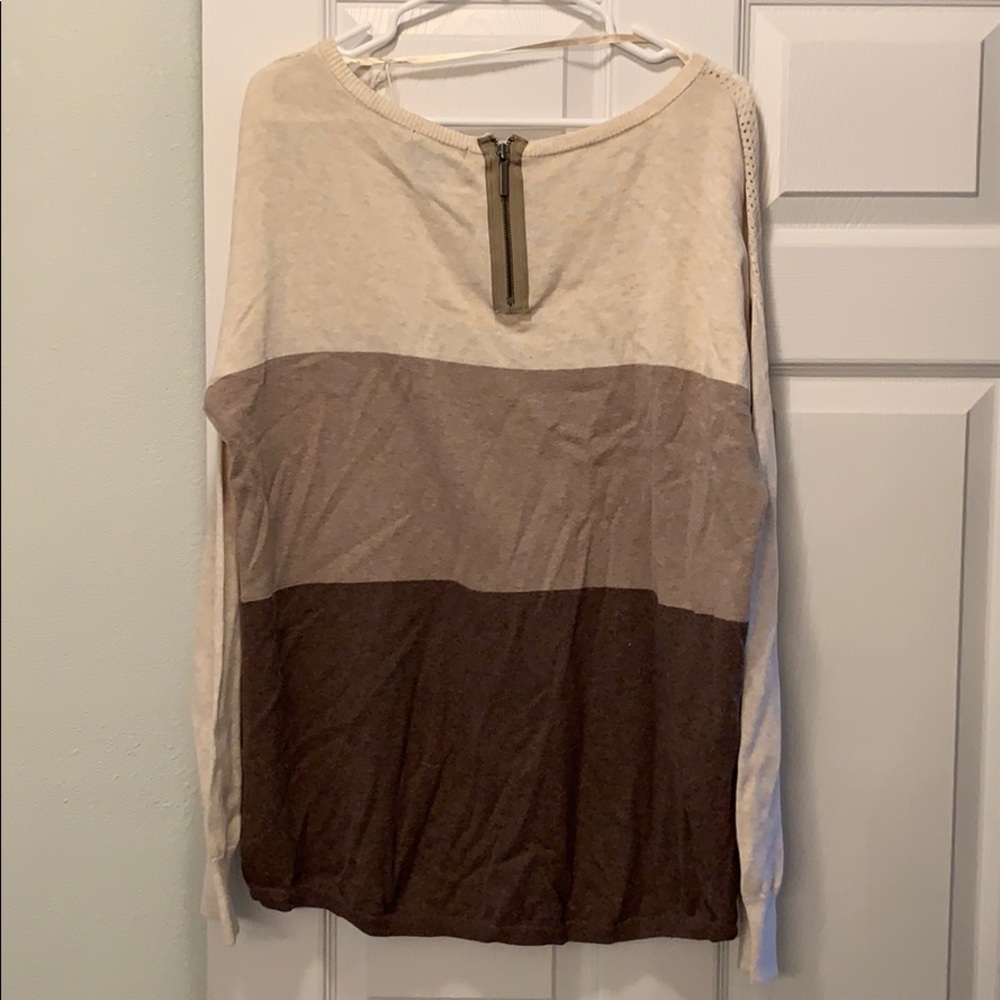 Sweater - Picture 2 of 3